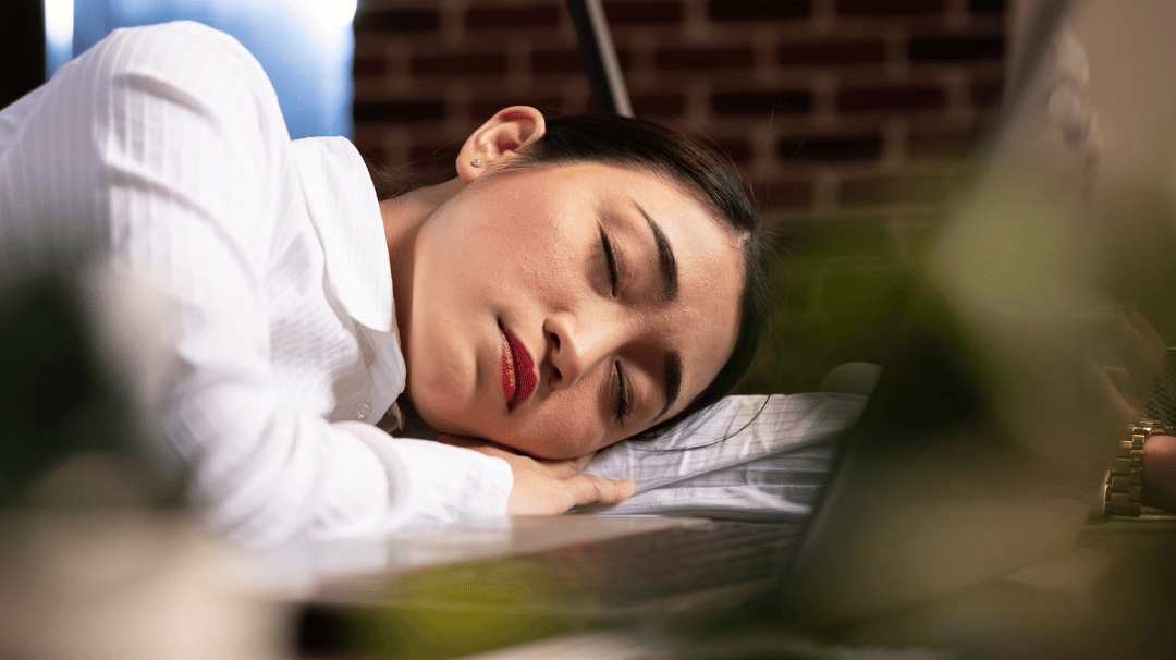 1 jam setelah makan, apakah boleh tidur?