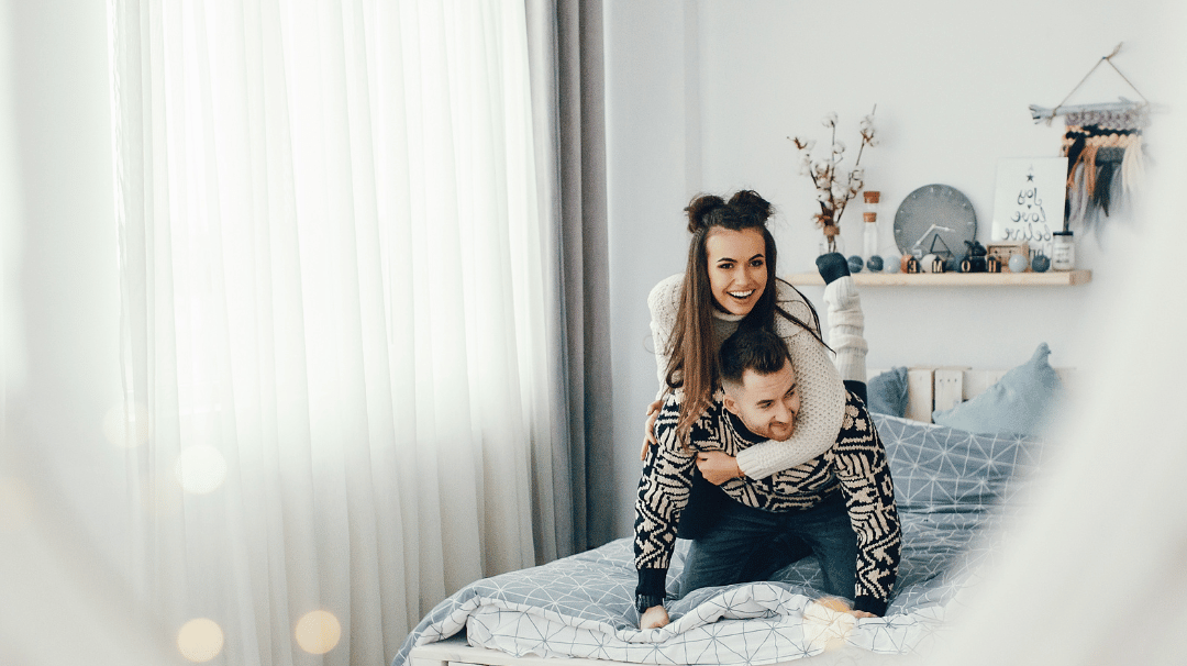 Warna cat kamar tidur romantis